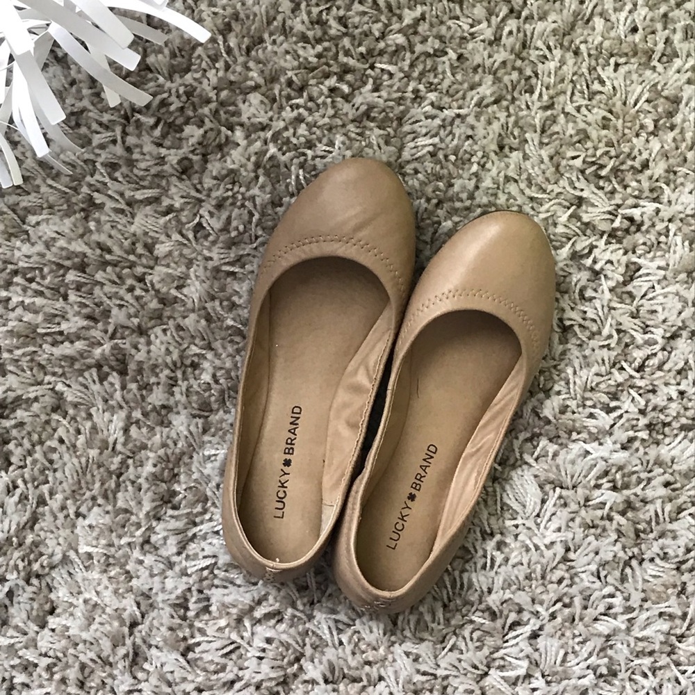 Lucky Brand nude ballet flats